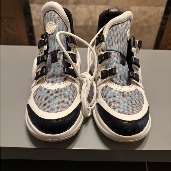 Louis Vuitton calfskin pop LV - Picture 9 of 16